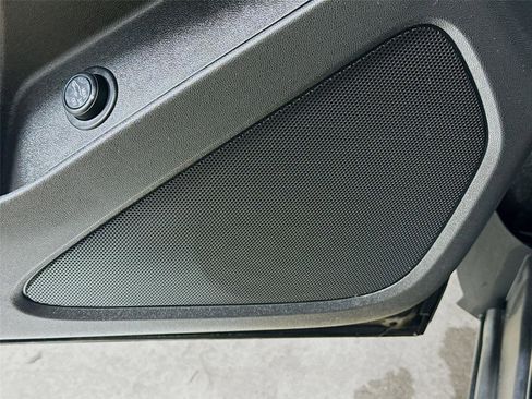 Used 2024 Chevrolet Equinox RS image 19