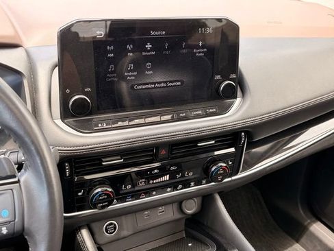 Used 2023 Nissan Rogue SL w/ SL Premium Package FWD image 18
