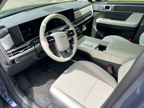 Certified 2025 Hyundai Santa Fe SEL FWD image 14
