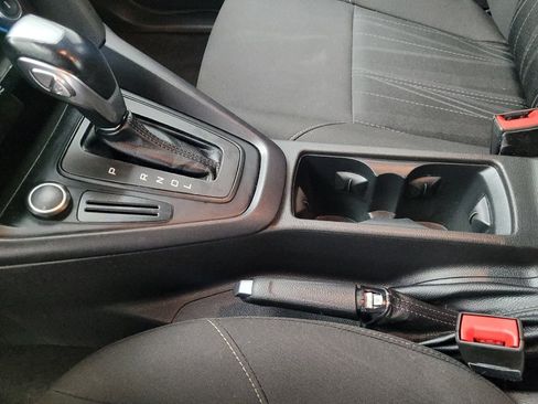 Used 2016 Ford Focus SE image 26