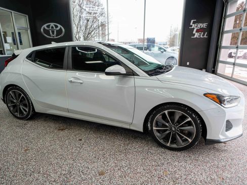 Used 2019 Hyundai Veloster 2.0 Premium image 5