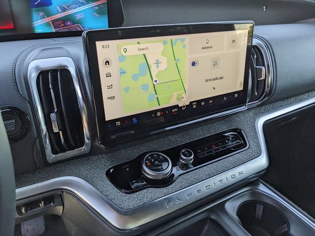 Used 2025 Ford Expedition Tremor AWD/4WD image 25