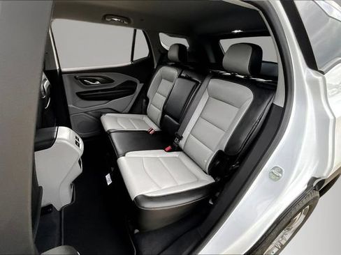 Used 2021 GMC Terrain SLT w/ LPO, Floor Liner Package AWD/4WD image 22