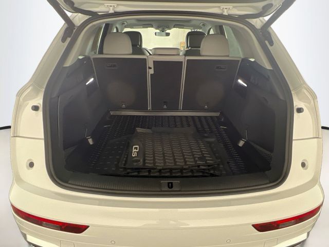 Used 2023 Audi Q5 2.0T Premium AWD/4WD image 29