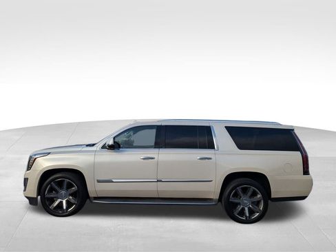 Used 2015 Cadillac Escalade ESV Premium image 4