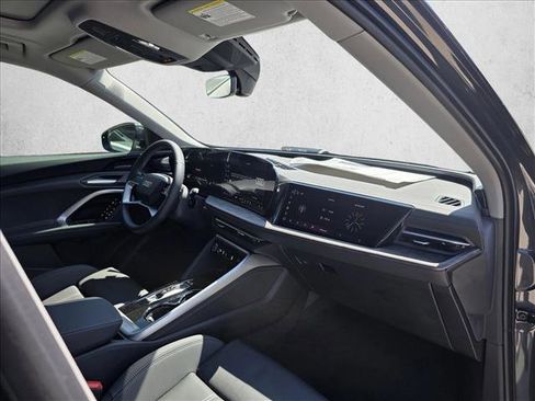 New 2025 Audi Q5 Prestige image 10
