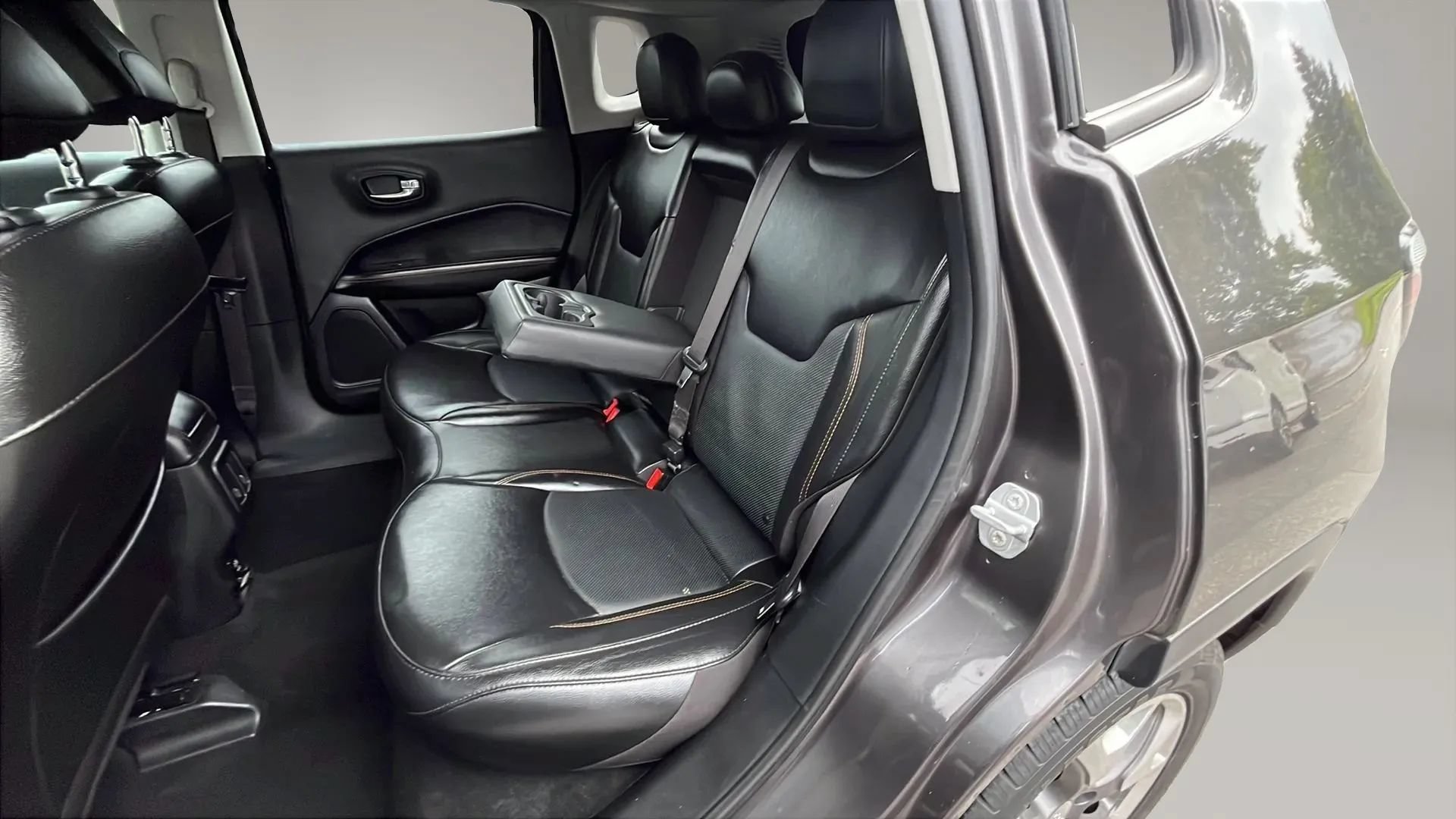 Used 2020 Jeep Compass Limited FWD image 5