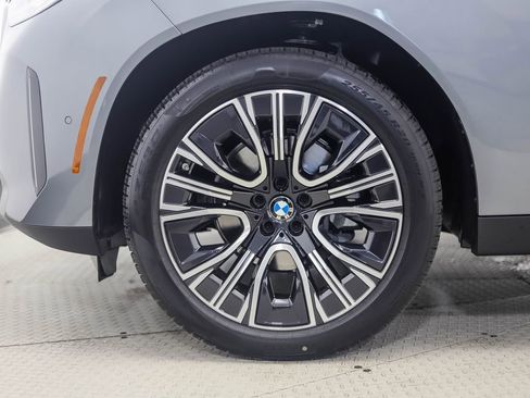 Used 2026 BMW X3 xDrive30 w/ Premium Package image 2