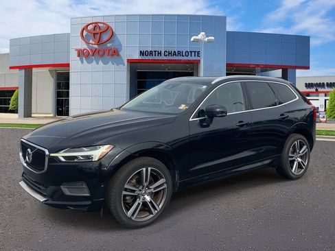 Used 2019 Volvo XC60 T6 Momentum w/ Premium Package AWD/4WD image 3