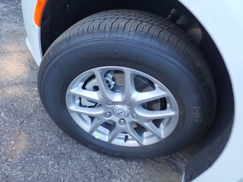 New 2026 Chrysler Pacifica Select image 30