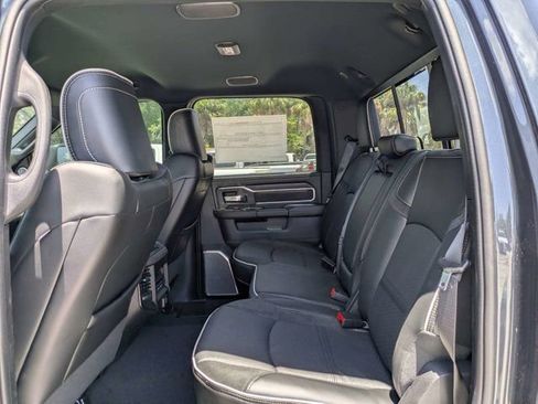 New 2026 RAM 2500 Laramie AWD/4WD image 13