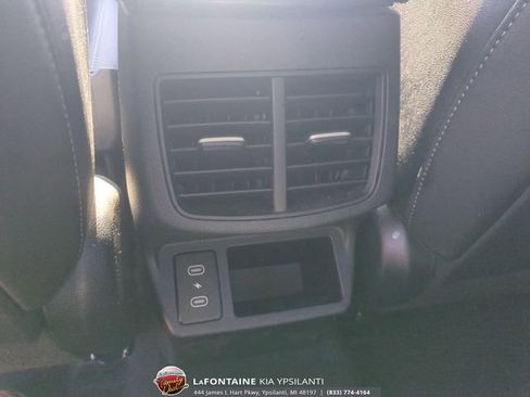 Used 2025 Kia Seltos S image 19