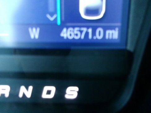Used 2015 Ford Taurus SE image 25