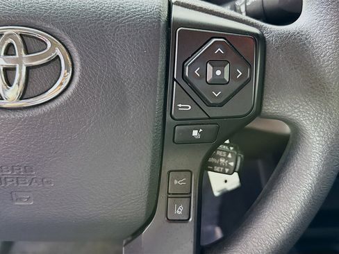 Used 2019 Toyota Tacoma SR w/ SR Convenience Package image 15