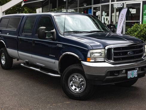 Used 2002 Ford F250 XLT AWD/4WD image 2