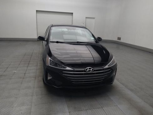 Used 2020 Hyundai Elantra SE FWD image 14