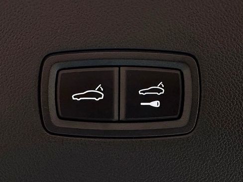 Certified 2024 Porsche Cayenne Turbo image 27