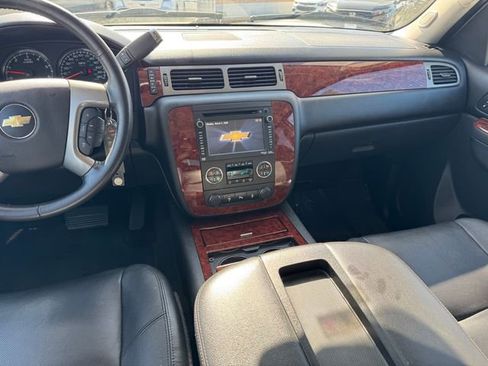 Used 2013 Chevrolet Tahoe LTZ image 16