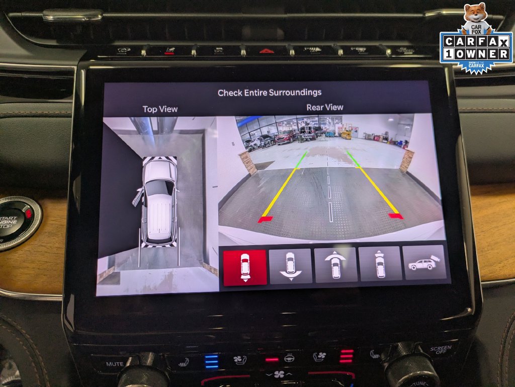 Used 2024 Jeep Grand Cherokee Summit AWD/4WD image 14