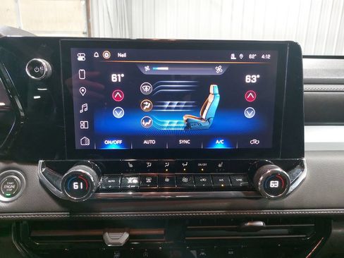 Used 2023 Chevrolet Colorado LT w/ LT Convenience Package II AWD/4WD image 20