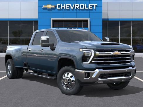 New 2026 Chevrolet Silverado 3500 LTZ w/ LTZ Plus Package AWD/4WD image 7