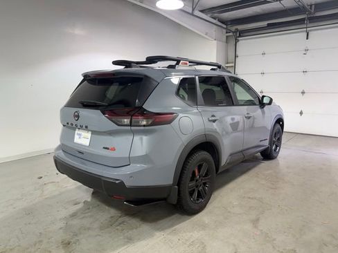 Used 2026 Nissan Rogue SV AWD/4WD image 7