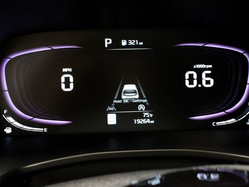 Used 2023 Kia Soul GT-Line FWD image 28