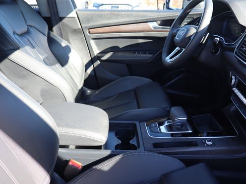 Used 2025 Audi Q5 e Premium Plus image 13