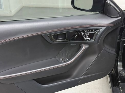 Used 2018 Jaguar F-TYPE R AWD/4WD image 32