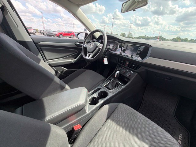 Used 2021 Volkswagen Jetta FWD image 25