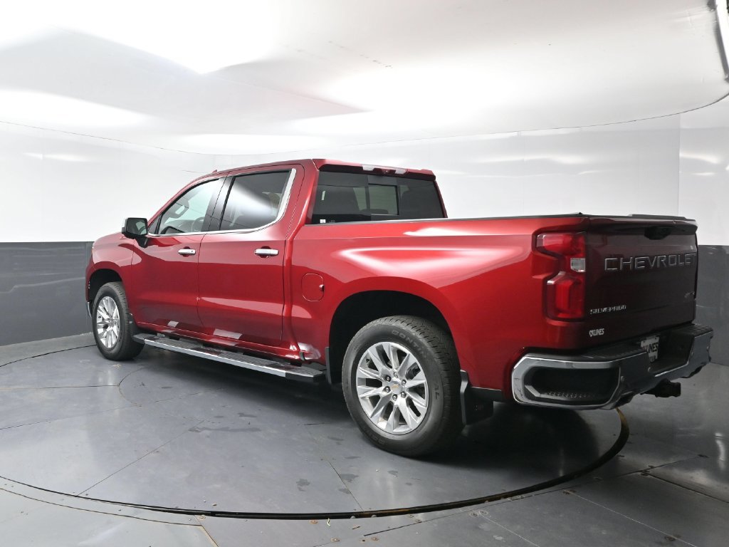 Used 2025 Chevrolet Silverado 1500 LTZ AWD/4WD image 12