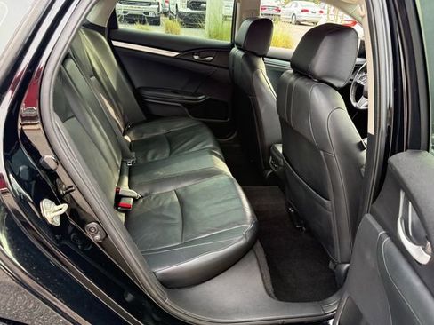 Used 2017 Honda Civic Touring image 17