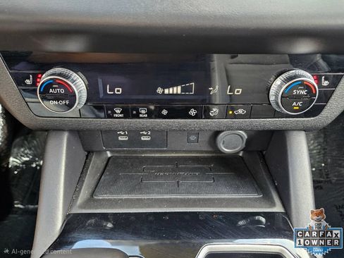 Used 2025 Mitsubishi Outlander SE FWD image 36