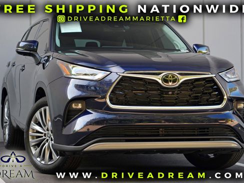 Used 2025 Toyota Highlander Platinum AWD/4WD image 2
