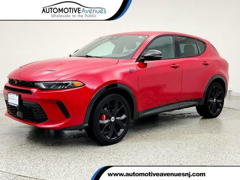 Used 2024 Dodge Hornet R/T image 1