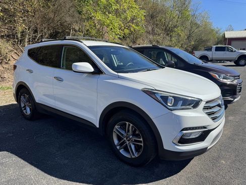 Used 2017 Hyundai Santa Fe Sport image 7