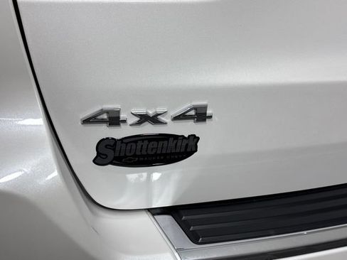 Used 2018 Jeep Grand Cherokee Summit AWD/4WD image 12