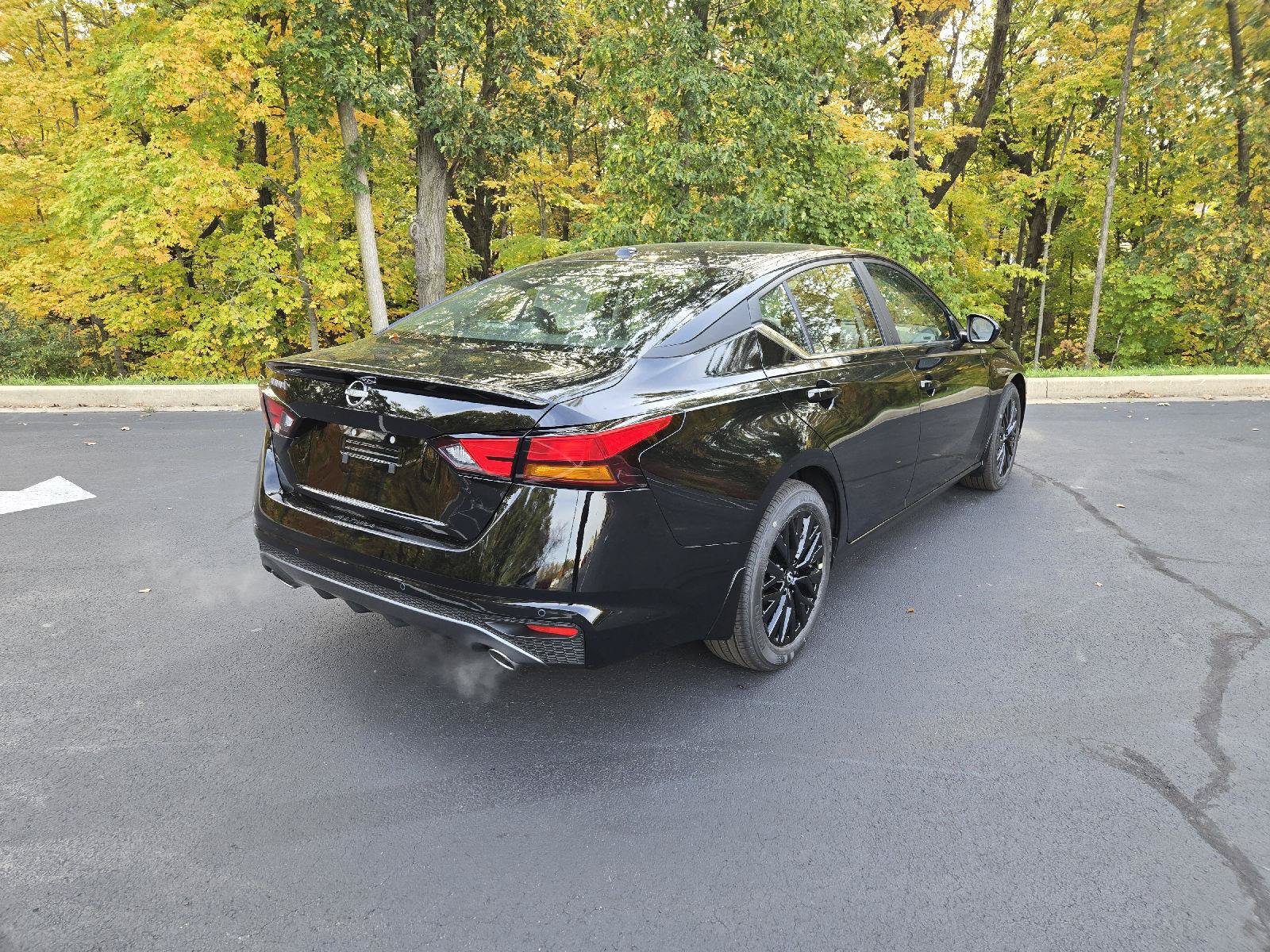 New 2026 Nissan Altima 2.5 SV w/ SV Special Edition Package FWD image 3
