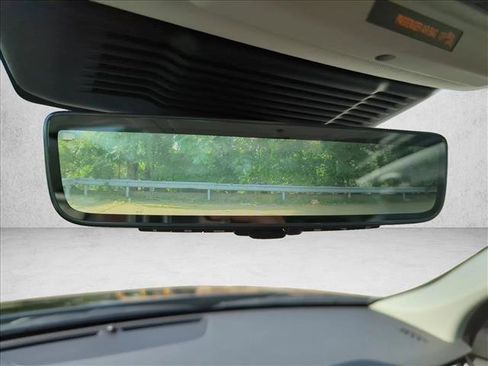 Certified 2024 Land Rover Discovery Sport S image 28