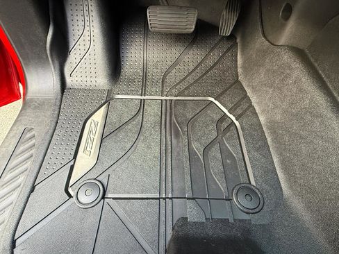 Used 2019 Chevrolet Silverado 1500 Custom Trail Boss image 15