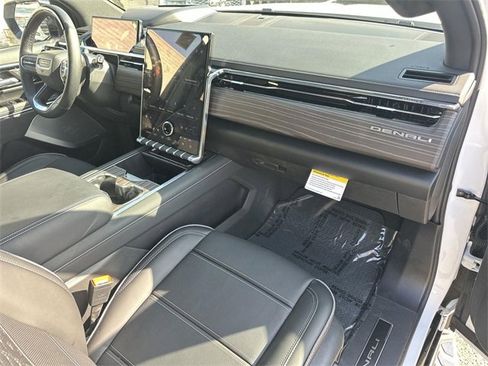 Used 2025 GMC Sierra EV Denali image 28