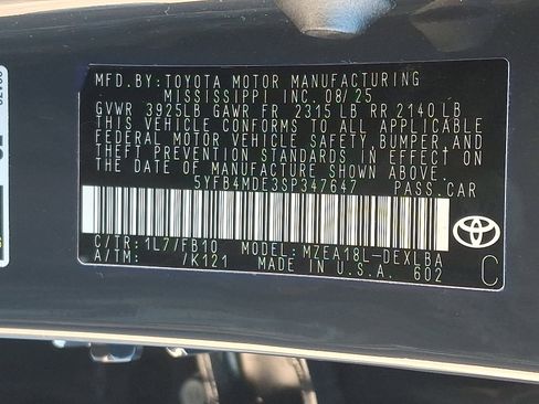 Certified 2025 Toyota Corolla LE image 27