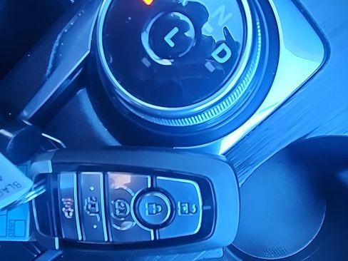 Certified 2023 Ford Escape ST-Line Select w/ Tech Pack #1 AWD/4WD image 18