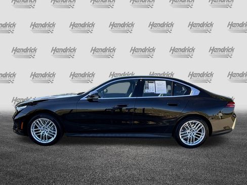Certified 2025 BMW 530i xDrive w/ Premium Package image 7