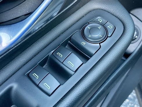 Certified 2023 GMC Terrain SLE w/ Driver Convenience Package image 18