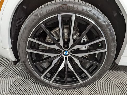 Certified 2024 BMW X6 xDrive40i w/ Premium Package image 50