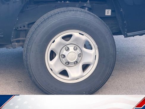 Used 2023 Toyota Tacoma SR AWD/4WD image 7