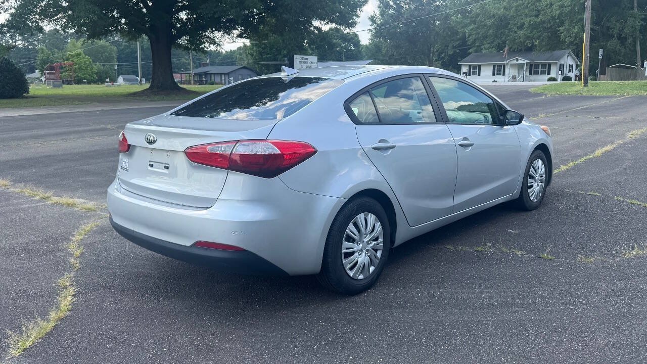 Used 2016 Kia Forte LX FWD image 8