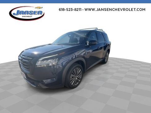 Used 2023 Nissan Pathfinder SL w/ SL Premium Package AWD/4WD image 4