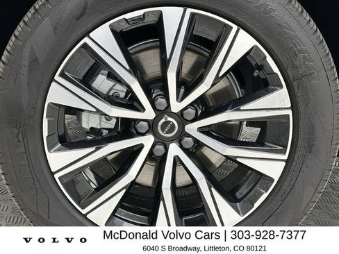 Certified 2025 Volvo XC60 B5 Plus AWD/4WD image 10